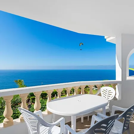 Otel Club Tarahal 2*